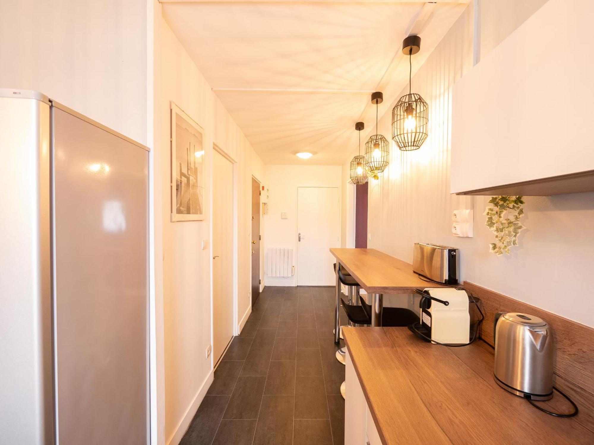 Le Grandiose - Gare - Parking - 6 Personnes - Reve Au Mans Apartment เลอม็องส์ ภายนอก รูปภาพ