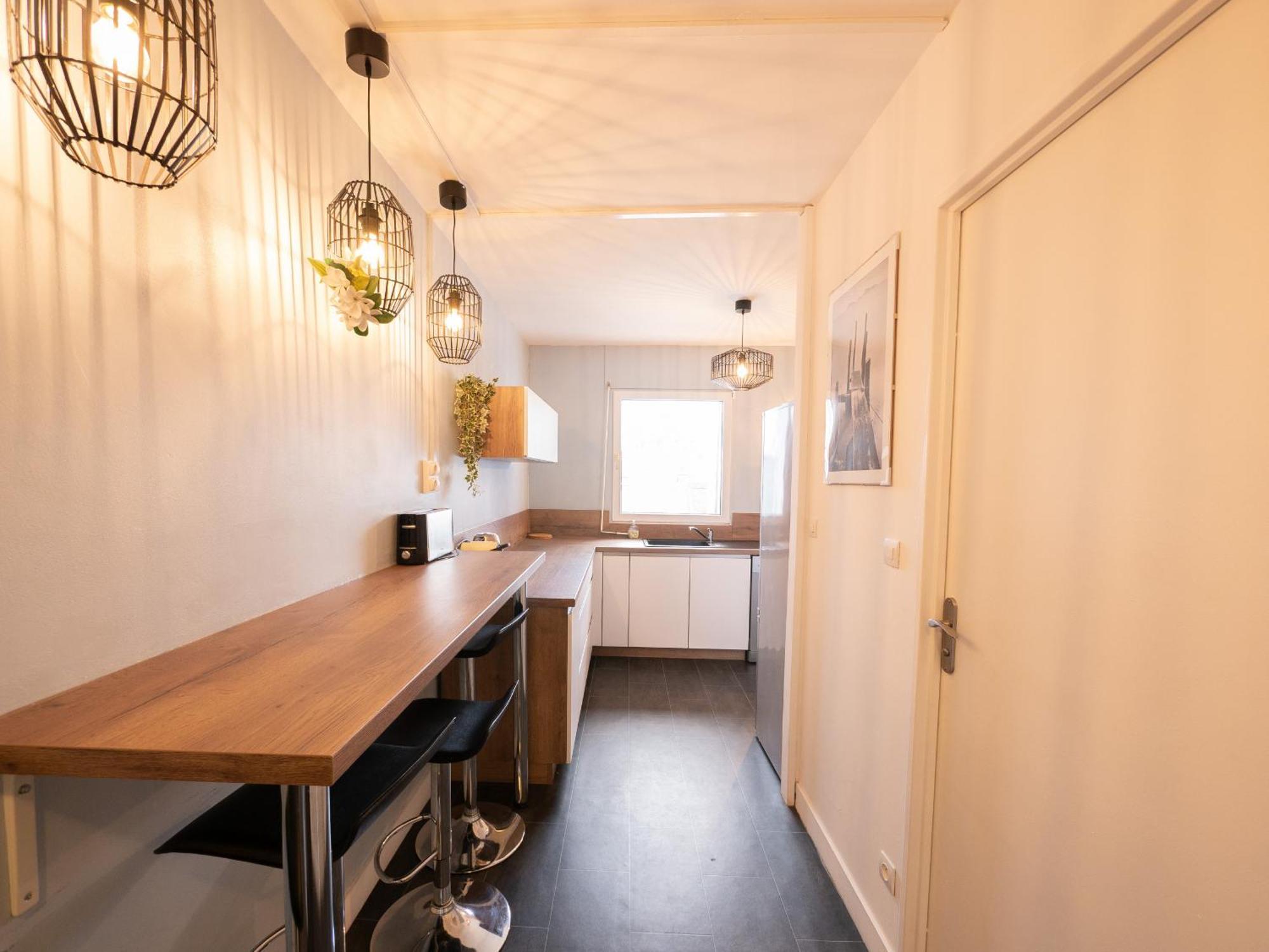 Le Grandiose - Gare - Parking - 6 Personnes - Reve Au Mans Apartment เลอม็องส์ ภายนอก รูปภาพ