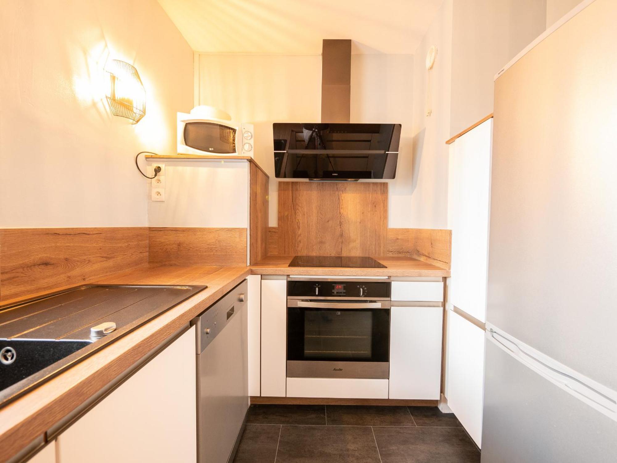 Le Grandiose - Gare - Parking - 6 Personnes - Reve Au Mans Apartment เลอม็องส์ ภายนอก รูปภาพ